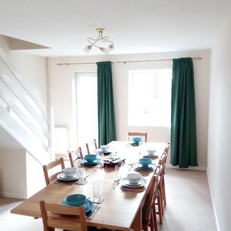 New CottageChalford エクステリア 写真